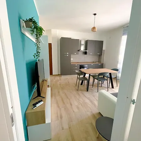 Apartment La Riva Del '44 - Elegant, Spacious, And Bright Homes Just A Few Steps From Nettuno's Finest Nettuno