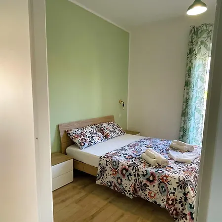 Apartment La Riva Del '44 - Elegant, Spacious, And Bright Homes Just A Few Steps From Nettuno's Finest